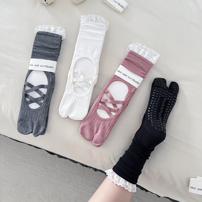 レーストリム スプリットトゥ ヨガソックス レディース シリ - Pilates & Yoga Vida のレビューと価格