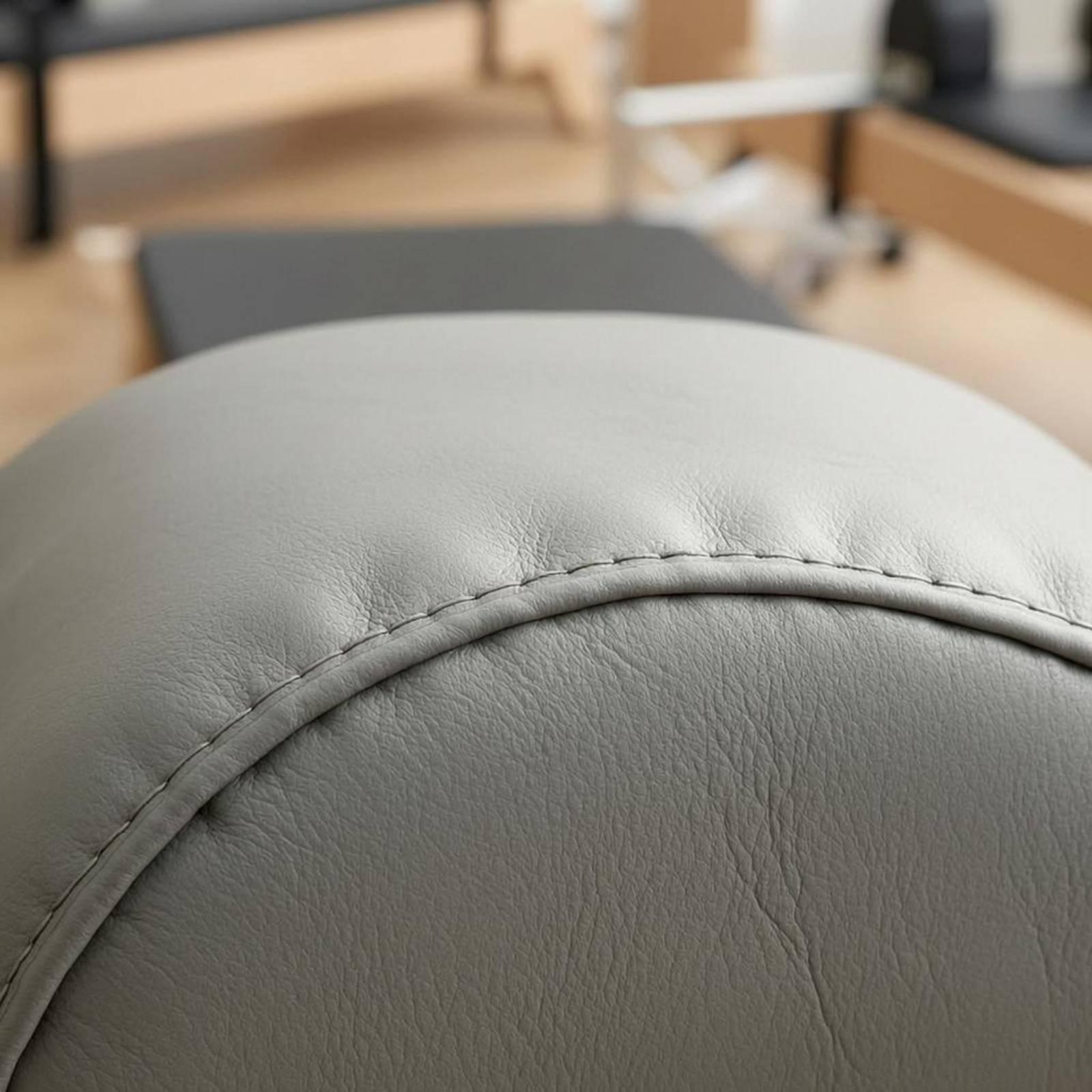 リフォーマーピラティス用ヘッドレストクッション。半円形で、体 - Pilates & Yoga Vida のレビューと価格
