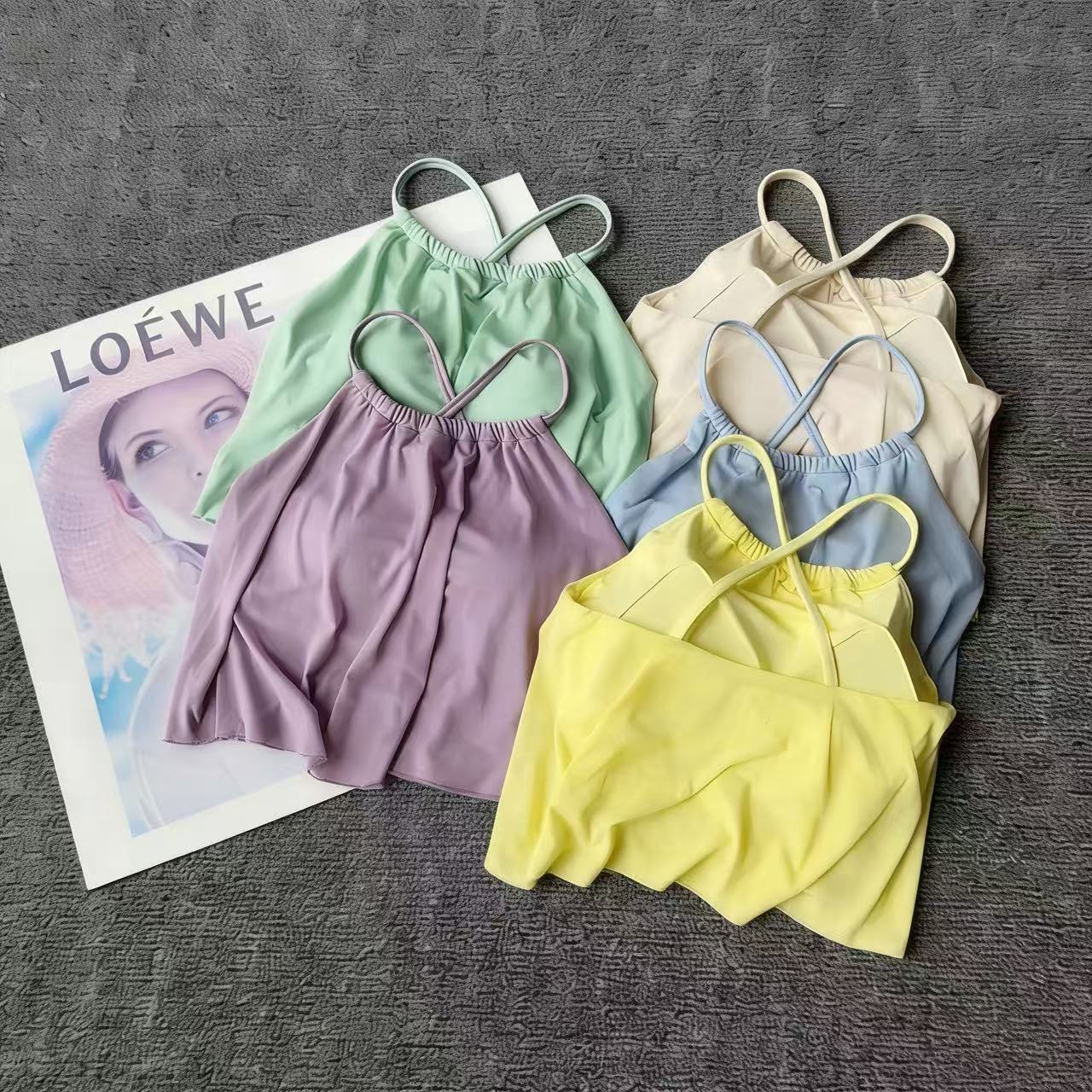 メッシュ2-in-1ホルタースポーツタンクトップ（女性用）、 - Pilate Yoga Workout のレビューと価格